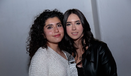  Victoria Núñez y Daniela Barrera.
