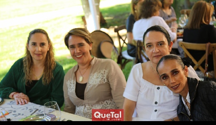  Claudia Cohen, Adriana Valle, Cecilia Hernández e Iliana Ramos.