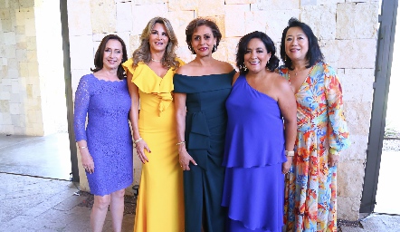  Carmen Bravo, Bertha Barragán, Consuelo, Laura Rodríguez y Diana Iwadare.