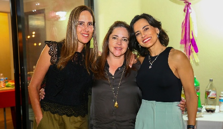 Adriana Pedroza, Gaby Carreón y Anilú Enríquez.