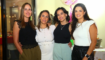 Adriana Pedroza, Michelle Zarur, Anilú Enríquez y Dani Gutiérrez.