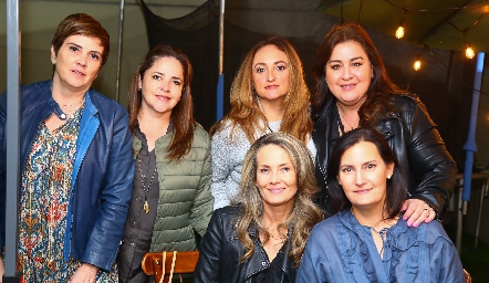  Claudia Hinojos, Gaby Carreón, Adriana Ocaña, Deyanira Cázares, Karina Vita y Sandra Morelos.