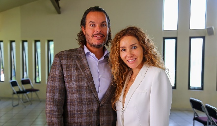  Edgardo Meade y Bindia Hernández.
