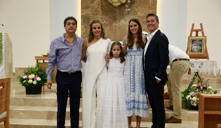  Juan Manuel González, Mónica Portillo, Mónica González, Ana Gaby González y Álvaro González.