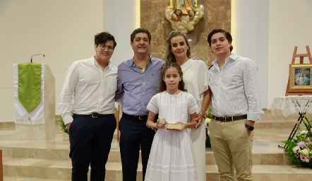 Familia González Portillo: Sebastián, Juan Manuel, Mónica, Moni y Juan Manuel.