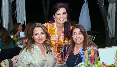  Adriana Saucedo, Rosy Vázquez y María Clara Ramírez.