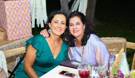  Susana Salgado y Cynthia Sánchez.