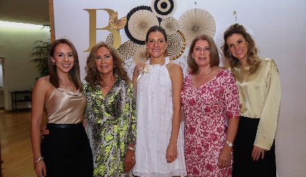  María José Ortega, Rosy Castillo, Bety Hernández, Benilde Díaz Infante y Benilde Hernández.