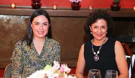  Adriana Castillo y Cristina Narváez.