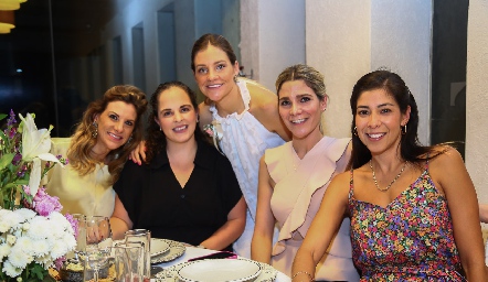  Benilde Hernández, Andrea Díaz Infante, Bety Hernández, Ingrid Nieto y Alejandra González.
