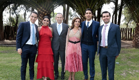  Emilio Payan, Marily Tobías, Alejandro Pérez, Ana Emelia Tobías, Andrés Tobías y Rodrigo Pérez.