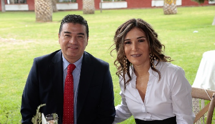  Andrés Amparan y Martha Bermea.