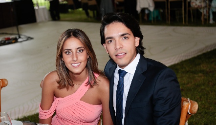  Fernanda Morales y Diego Tobías.