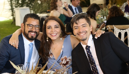  Omar López, Carla Mercado y Fernando Mercado.