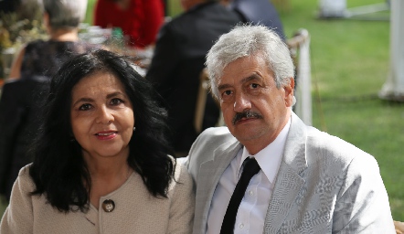  Martha y Alfonso Martínez.