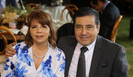  Laura Autrique y Paco López.