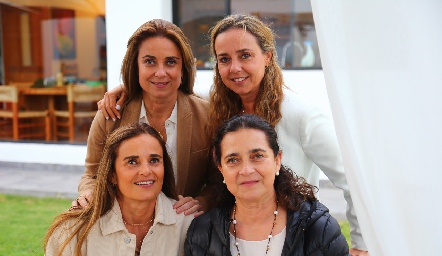  Rocío, Marcela, Vero y Cristina Alcalde Nava.