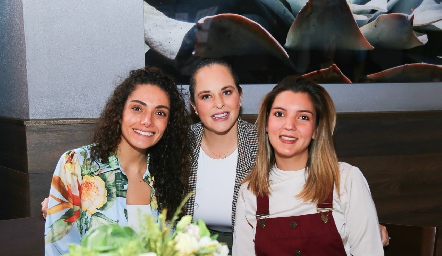  Paola Zepeda, Andrea Díaz Infante y Mimí Navarro.