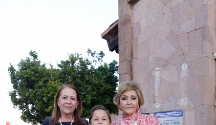  Cristina Silva, Luis Eduardo, Fanny Castellón De Maggiori.