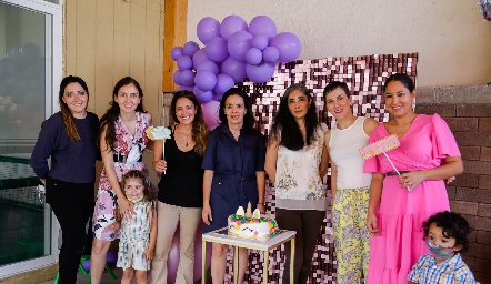  Andrea Medina, Verónica pitón, Alejandra  Zumalacárregui, Paloma, Ariadna Cerda, Karla y Regina Vázquez.