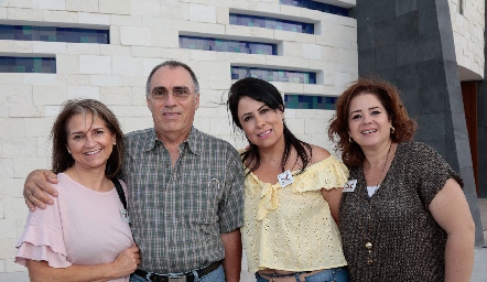  María Esther González, Alfonso Fernández, Ana Lilia Torres y Meli de la Fuente.