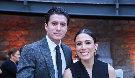  Carlos Reséndiz y Elisa López de Lara.