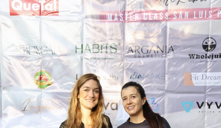  Marisol Azcona y Adriana Salguero.