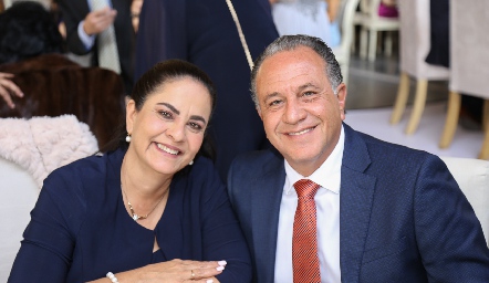  Elsa Martínez y Mario Dagda.