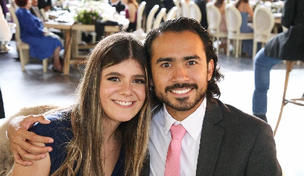  Ana Paula Flores y Alejandro Carlos.