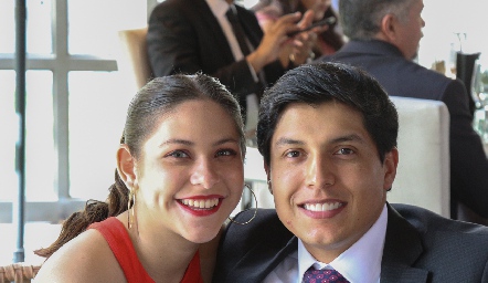  Sofia Carvallo y Jonathan Tello.