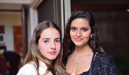  Andrea Barrón y Valeria Delsol.