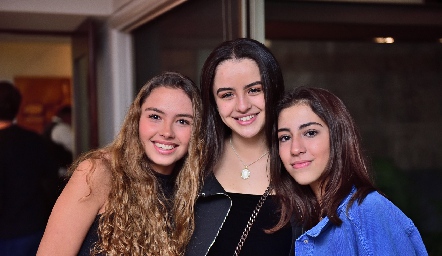  Alexa Heinze, Montse Bedolla y Constanza Castanedo.
