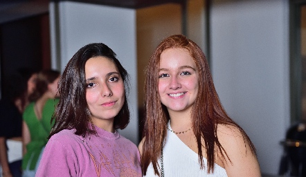  Valentina Nava y Nuria Naranjo.