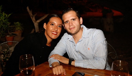  Fernanda Alarcón y Andrés Stevens.
