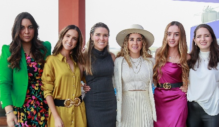  Ana Cristina Pérez, Paulina García, Jocelyn Cano, Susi Chiuffardi, Denisse Favela y María Solos.