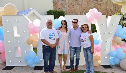  Oscar Romero, Marisol Pérez, Oscar Romero y Guadalupe Morales.
