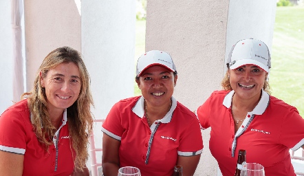  Nuria Sand, Linda Estrada y Paty Lara.