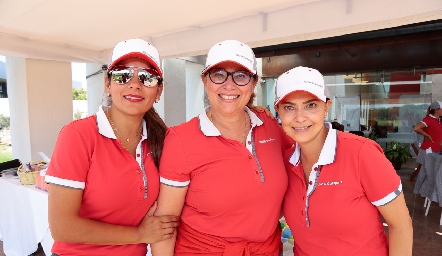  Linda Estrada, Gigi Cantalapiedra y Karla Ruiz.