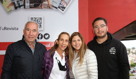  Alfonso Armería, Gaby Cantú, Natalia Jasso y Ricardo Armería.