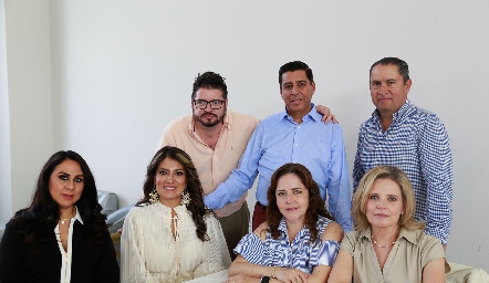  Julio Ponce, Oscar Macías, Javier Córdova, Silvia Delgadillo, Ana Luisa Martínez, Gaby Carreón y Eva Anaya.