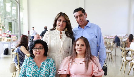  Carmen Briones, Ana Luisa Martínez, Oscar Macías y Alicia Cano 