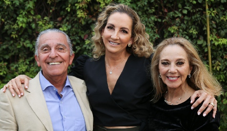  Enrique Díaz de León, Elizabeth Eichelmann y Tayde Gaviño.