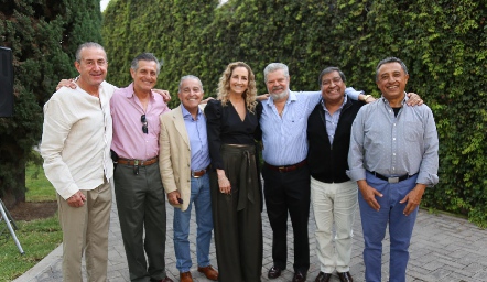  Enrique Rangel, Oscar Aguilar, Enrique Díaz de León, Elizabeth Eichelmann, Lico Ruiz, René Díaz y Alberto Díaz de León.
