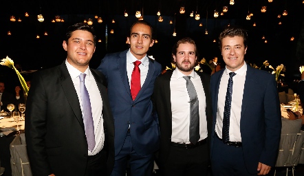  Mathew Delgado, Mauricio Sánchez, Felipe Martín Alba y Gastón Lozano.