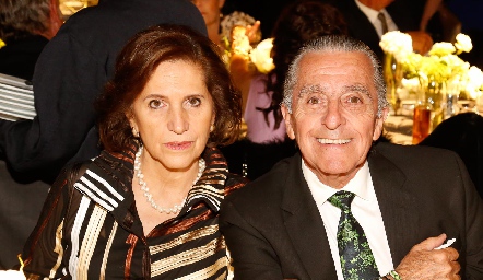  María Dolores Lastras y Enrique Díaz de León.