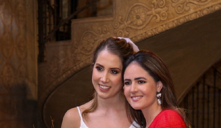  Mónica Torres y Paulina Aldrett.
