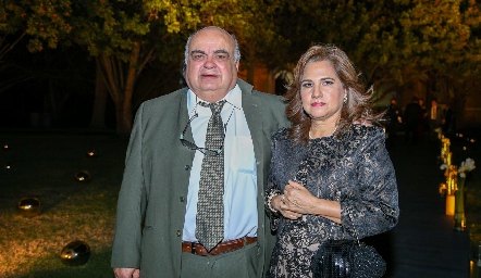 Francisco Cabrera y Margarita Martínez.