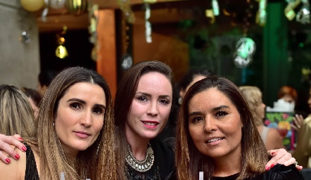 Lourdes Orozco, Mónica Barraza y Lorena Torres.