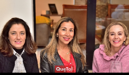 Conchita Gutiérrez, Mucia Salazar y Tayde Gaviño.