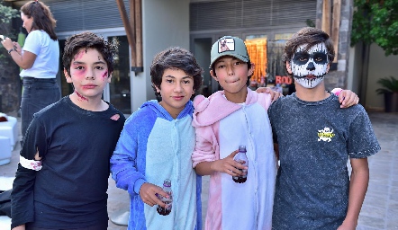 Miguel Gutiérrez, Miguel Delgado, Alonso Canales y José Miguel Guerra.